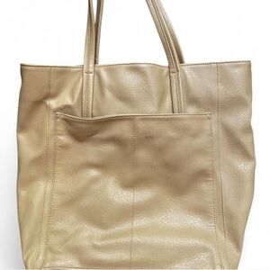 MERONA simple classic faux leather tote. Great for work or just everyday.